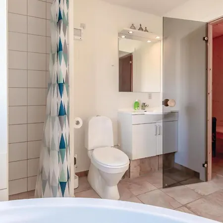 Three-bedroom Holiday In Brenderup Fyn *
